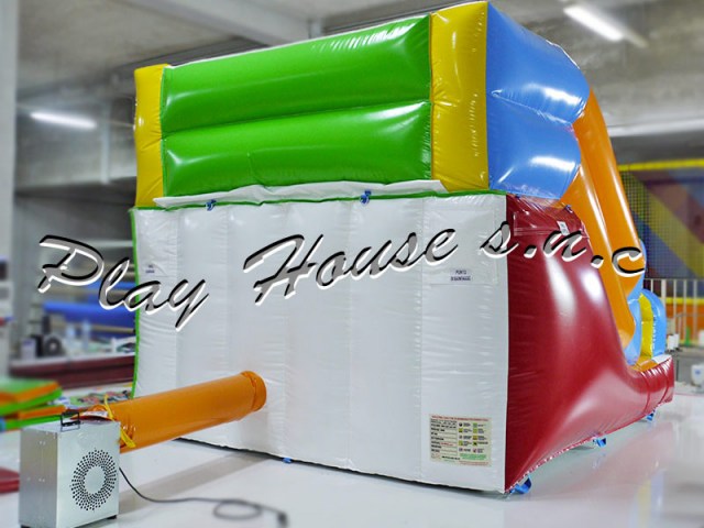scivolo-gonfiabile-ludoteche-parchi-gioco-(4)